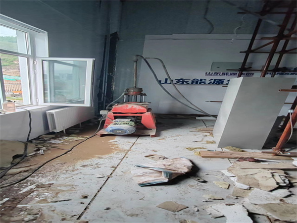 赛罕地基基础下沉墙体裂缝加固注浆顶升施工